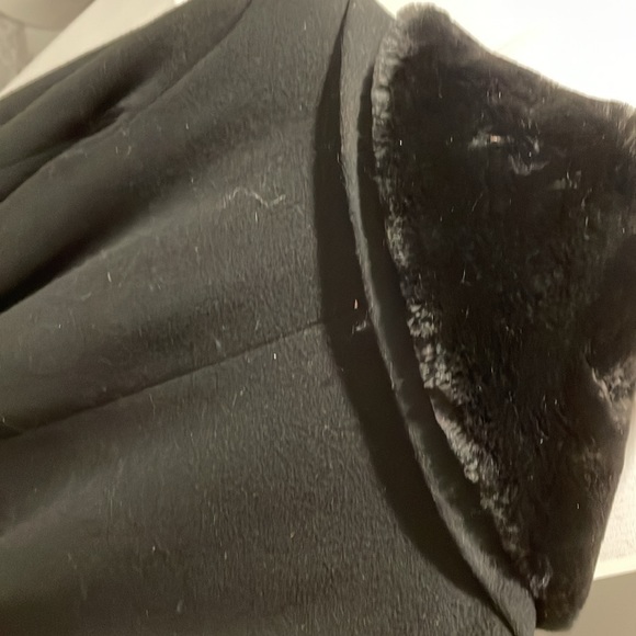 Laura Winter Coat Fringe w Belt - Picture 6 of 6